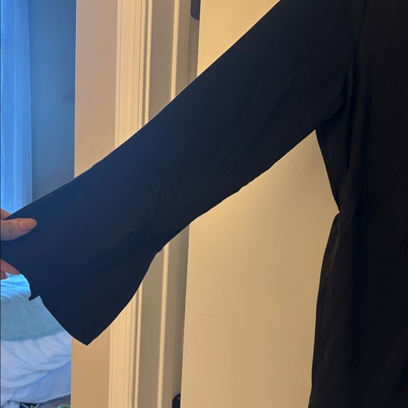 Abercrombie Long-Sleeve Front Knot Dress - Picture 5 of 6